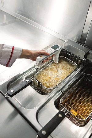 Product Review: The Testo 270 Cooking Oil Tester IC-0563 2750