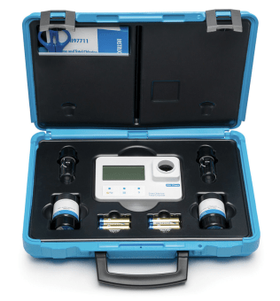 Free and Total Chlorine Portable Photometer Kit with CAL Check