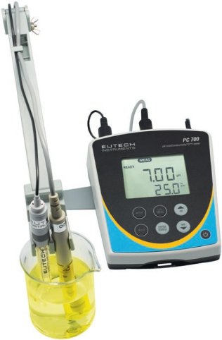 Benchtop meter for pH/Conductivity and TDS