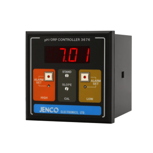 Industrial online pH/ORP controller, 1/4 DIN with red LED display